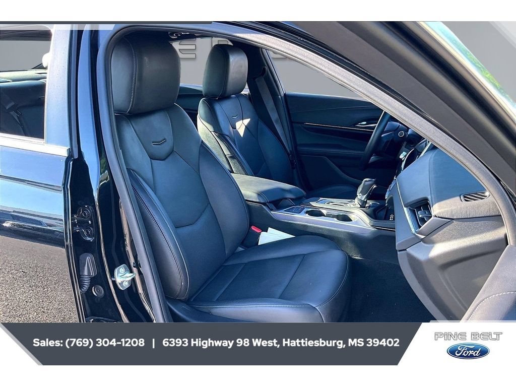Used 2026 Cadillac CT4 Premium Luxury RWD image 6