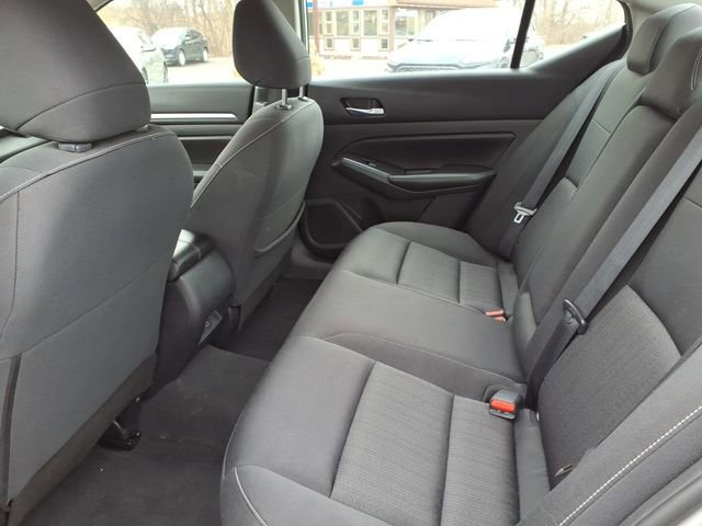 Used 2022 Nissan Altima 2.5 SV image 10