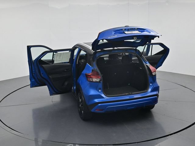 Used 2023 Nissan Kicks SV FWD image 45