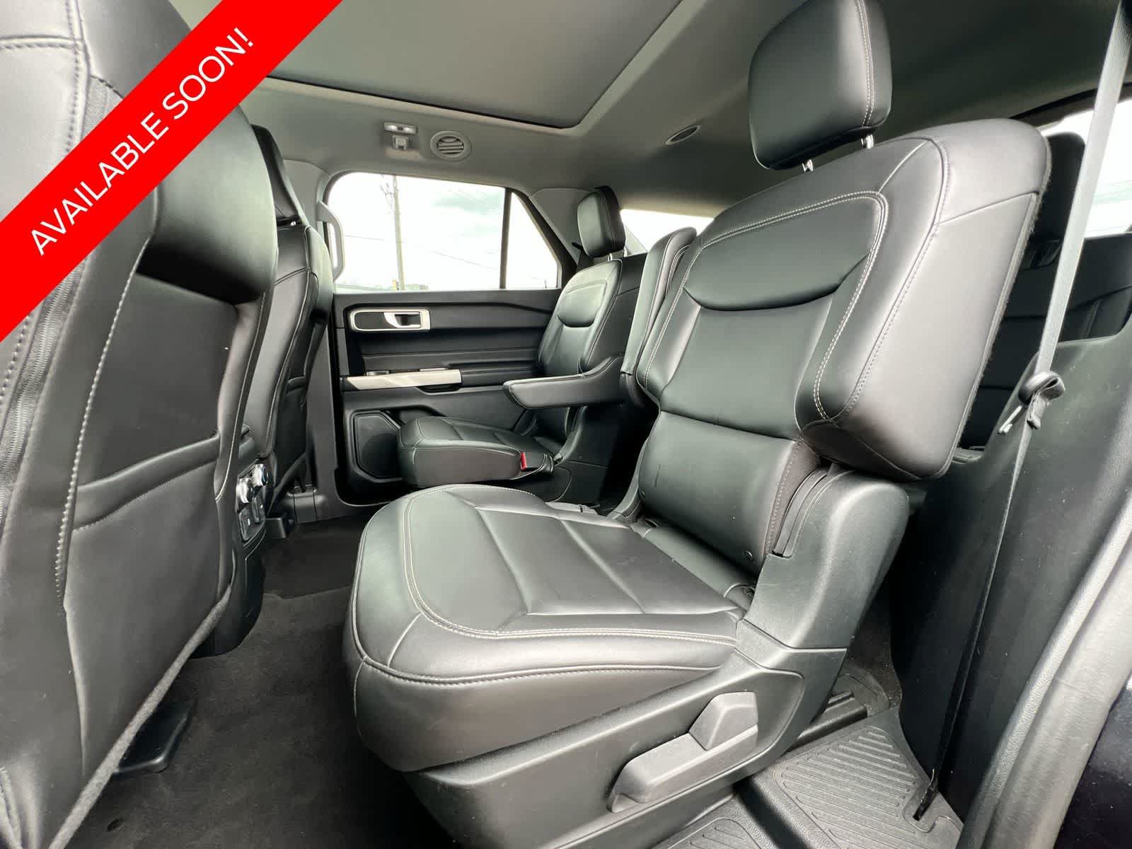 Certified 2022 Ford Explorer XLT w/ Equipment Group 202A AWD/4WD image 19