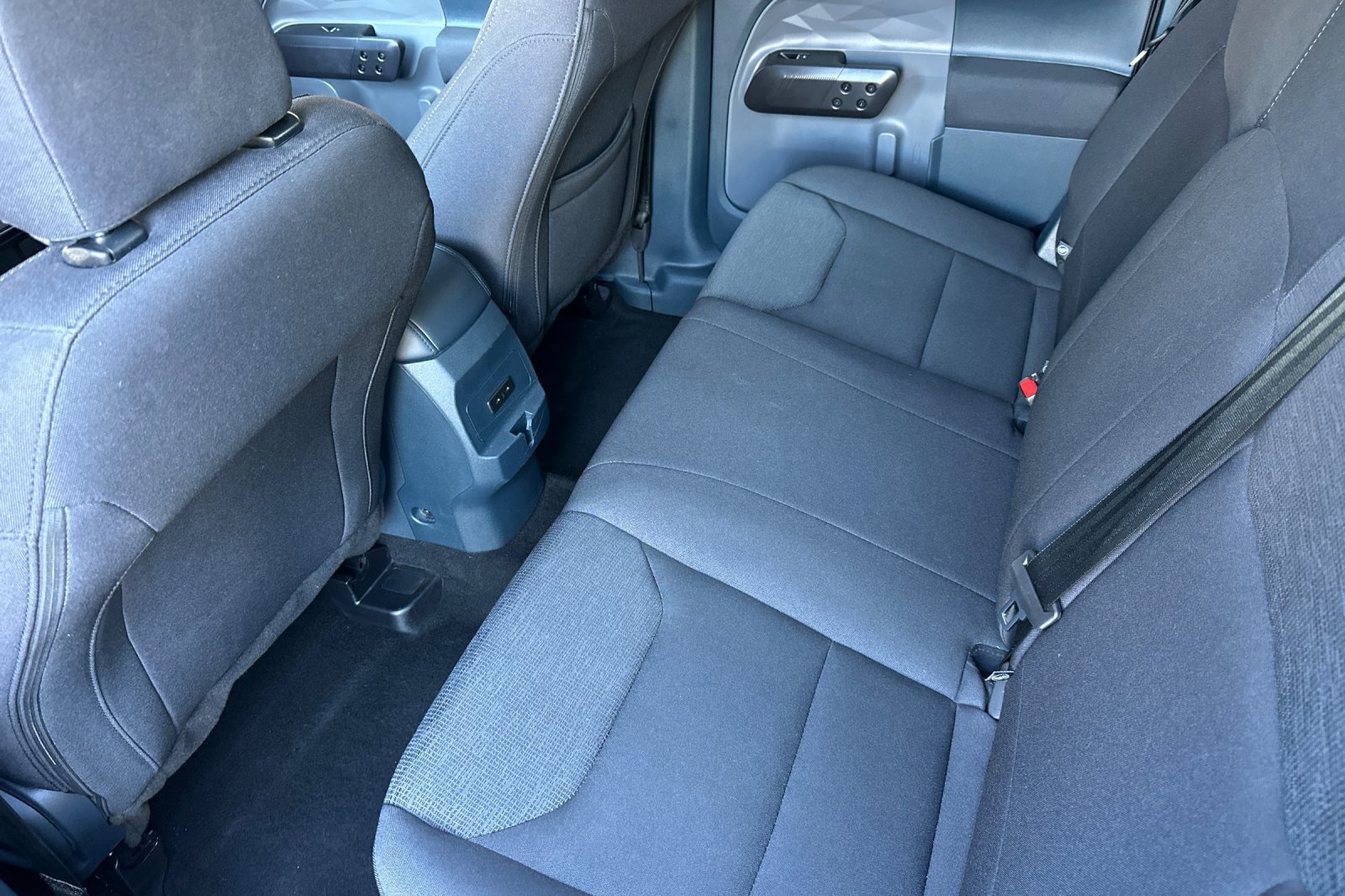 Certified 2025 Ford Maverick XL FWD image 14