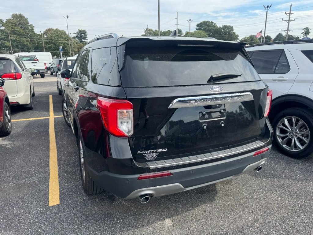 Certified 2024 Ford Explorer Limited RWD image 7