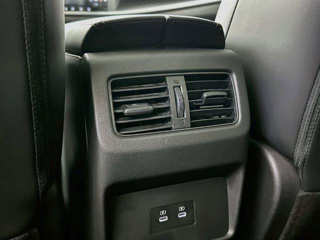 Used 2024 Nissan Rogue SV w/ SV Premium Package FWD image 13