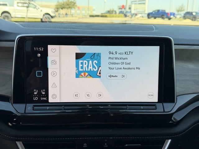 Used 2024 Volkswagen Atlas SE image 16