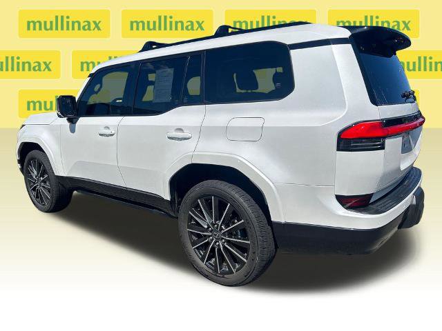Used 2024 Lexus GX 550 w/ Cold Area Package AWD/4WD image 7