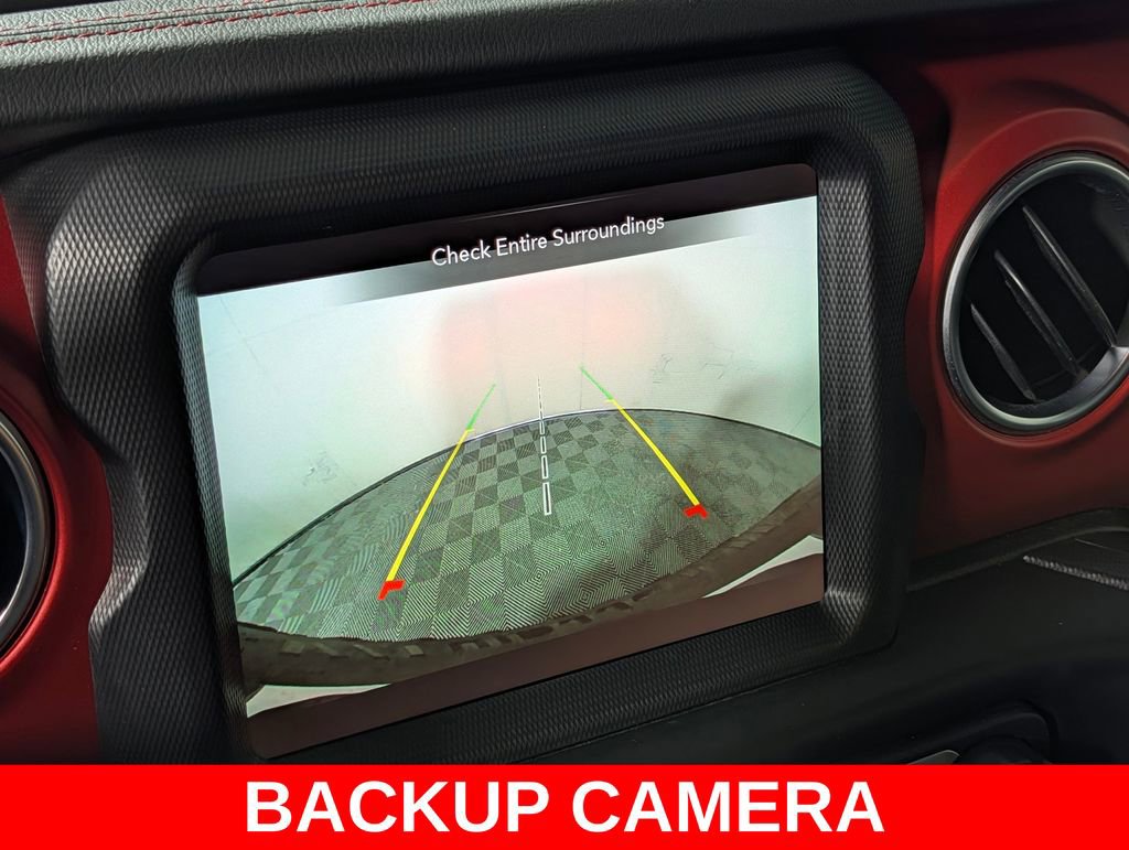 Used 2023 Jeep Wrangler Unlimited Rubicon w/ Cold Weather Group AWD/4WD image 9