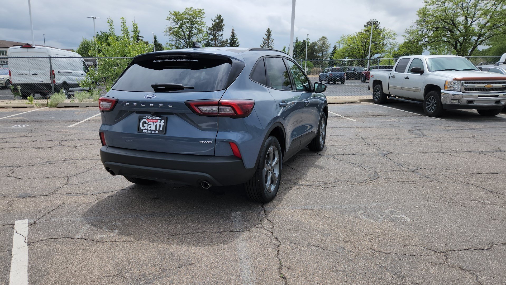Certified 2025 Ford Escape ST-Line Select AWD/4WD image 13