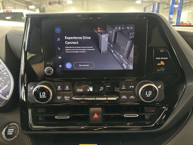 Used 2023 Toyota Highlander XSE FWD image 24