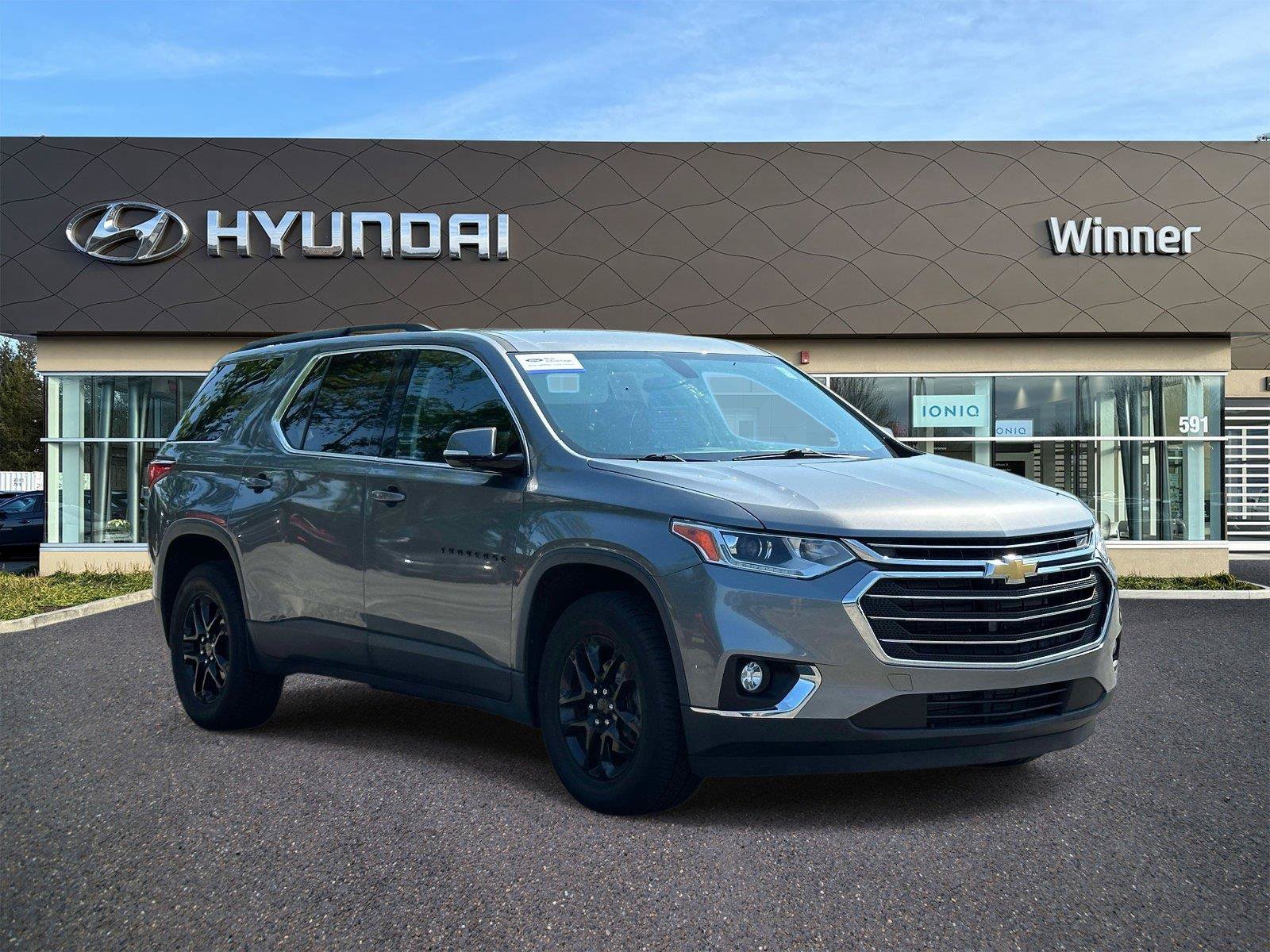 Used 2019 Chevrolet Traverse LT FWD image 5