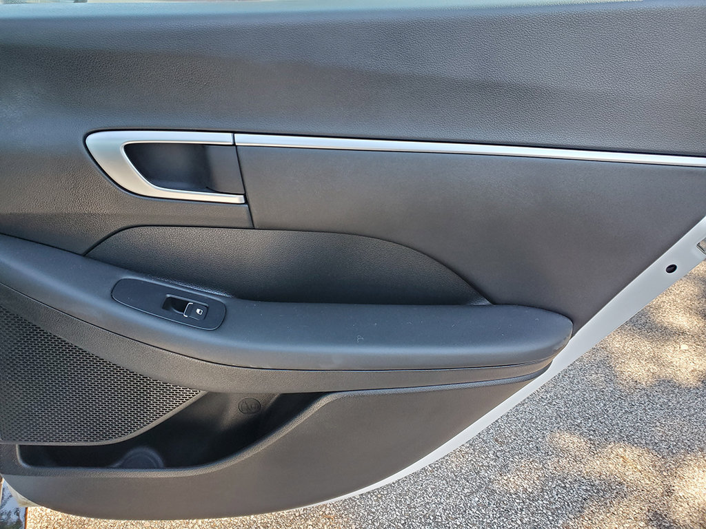 Used 2024 Hyundai Sonata SEL AWD/4WD image 19