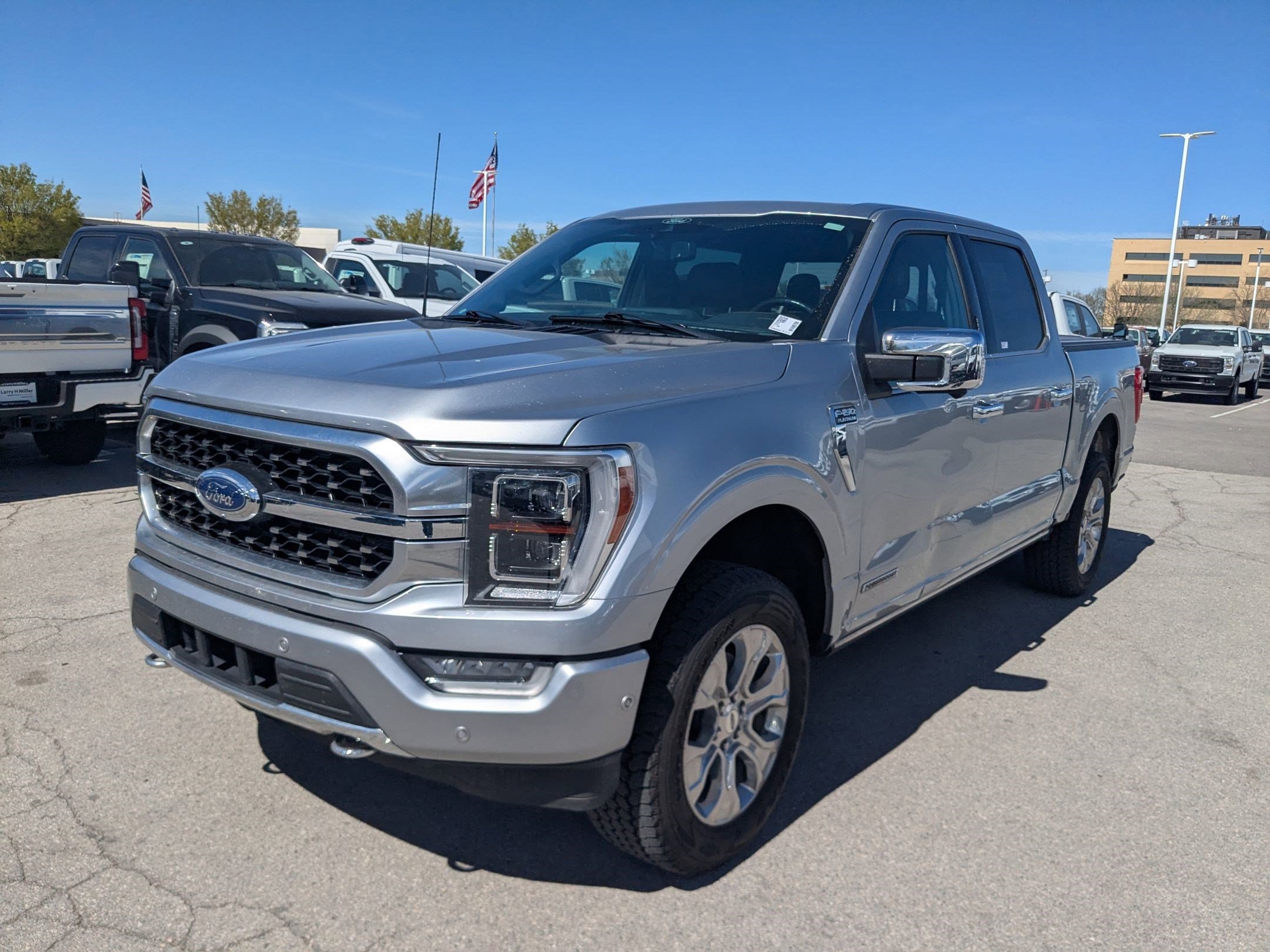 Certified 2022 Ford F150 Platinum w/ Equipment Group 701A High image 12
