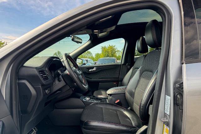 Certified 2023 Ford Escape ST-Line w/ Tech Pack #1 AWD/4WD image 20