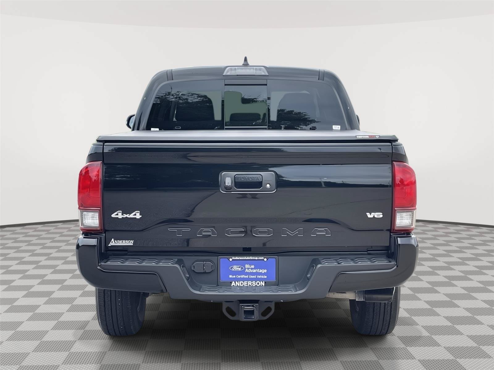 Used 2023 Toyota Tacoma SR5 w/ Technology Package AWD/4WD image 8