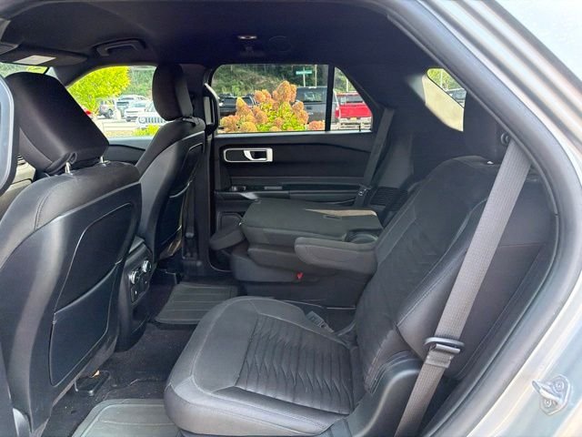 Certified 2020 Ford Explorer XLT w/ Comfort Package AWD/4WD image 11