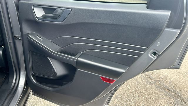 Certified 2022 Ford Escape SE w/ SE Sport Appearance Package image 12