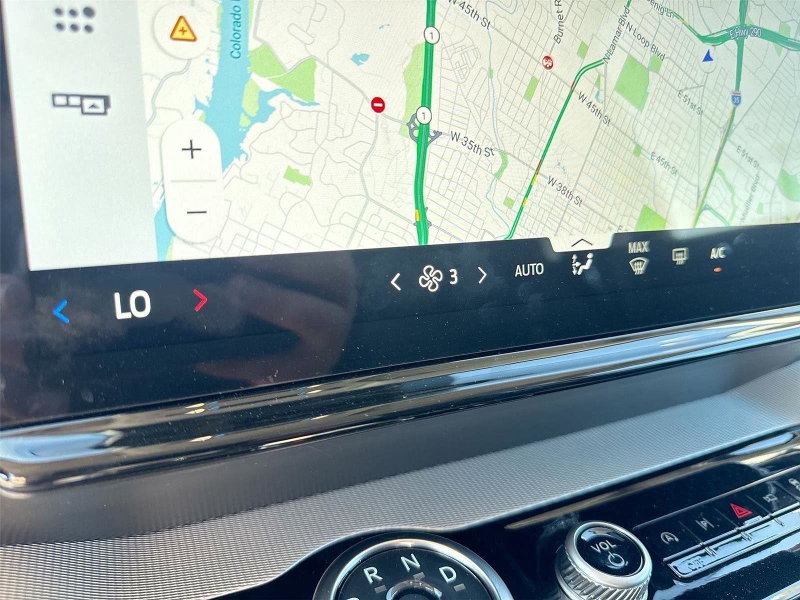 Certified 2025 Ford Expedition Active image 17