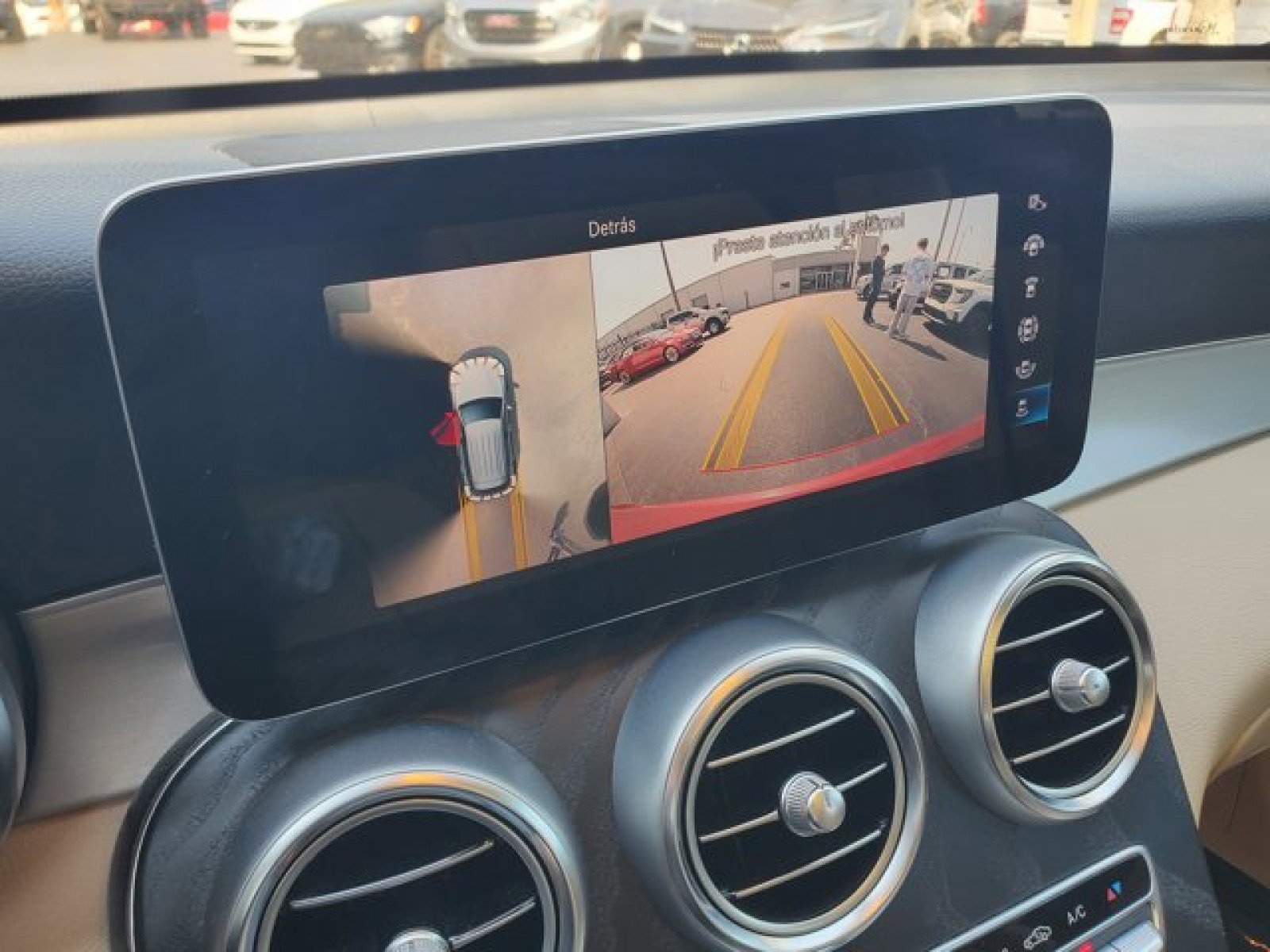 Used 2021 Mercedes-Benz GLC 300 image 23