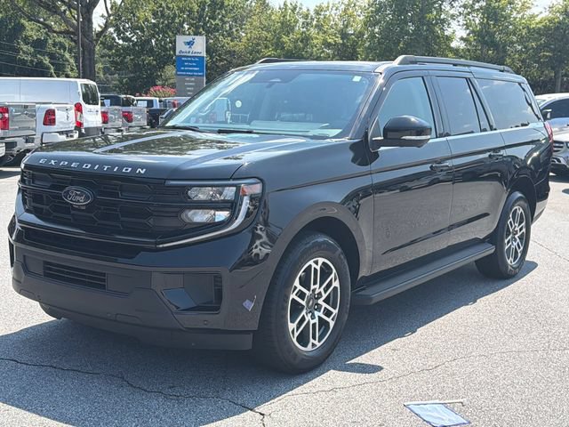 Certified 2025 Ford Expedition Max Active RWD image 3