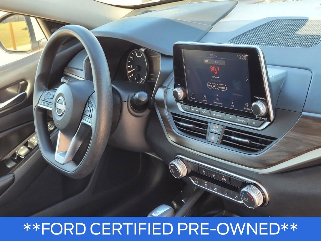 Used 2023 Nissan Altima 2.5 SV FWD image 11