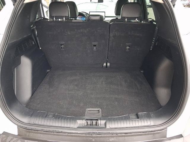 Certified 2025 Ford Escape Platinum AWD/4WD image 28