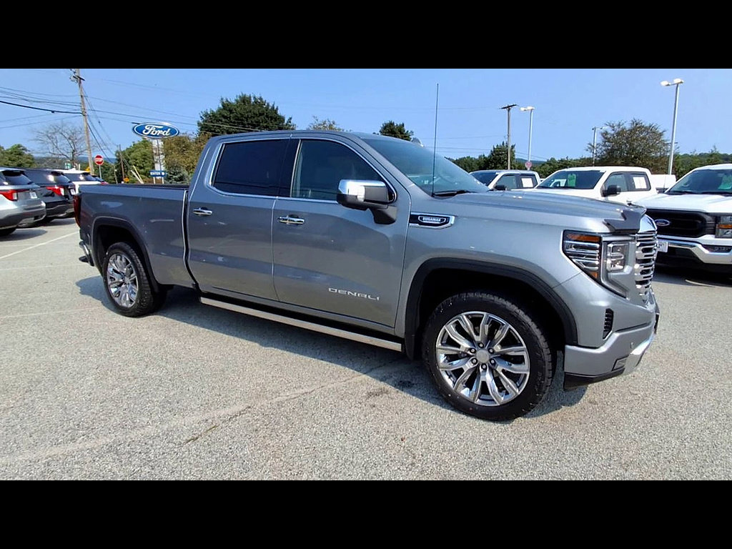Used 2025 GMC Sierra 1500 Denali w/ Denali Reserve Package AWD/4WD image 2
