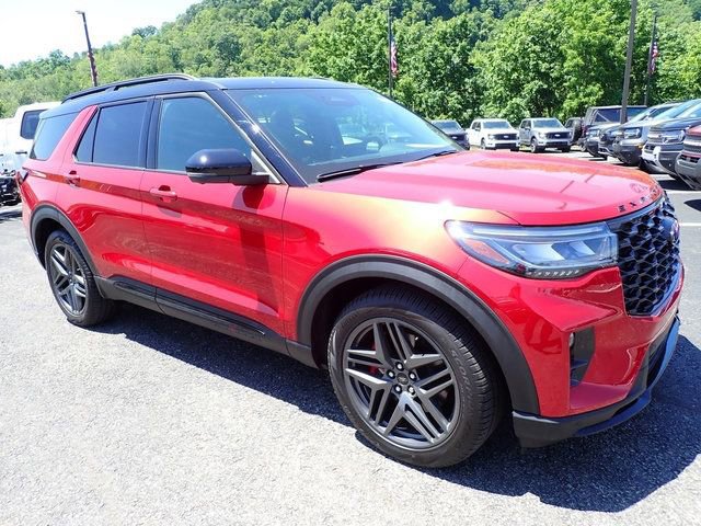Certified 2025 Ford Explorer ST AWD/4WD image 12