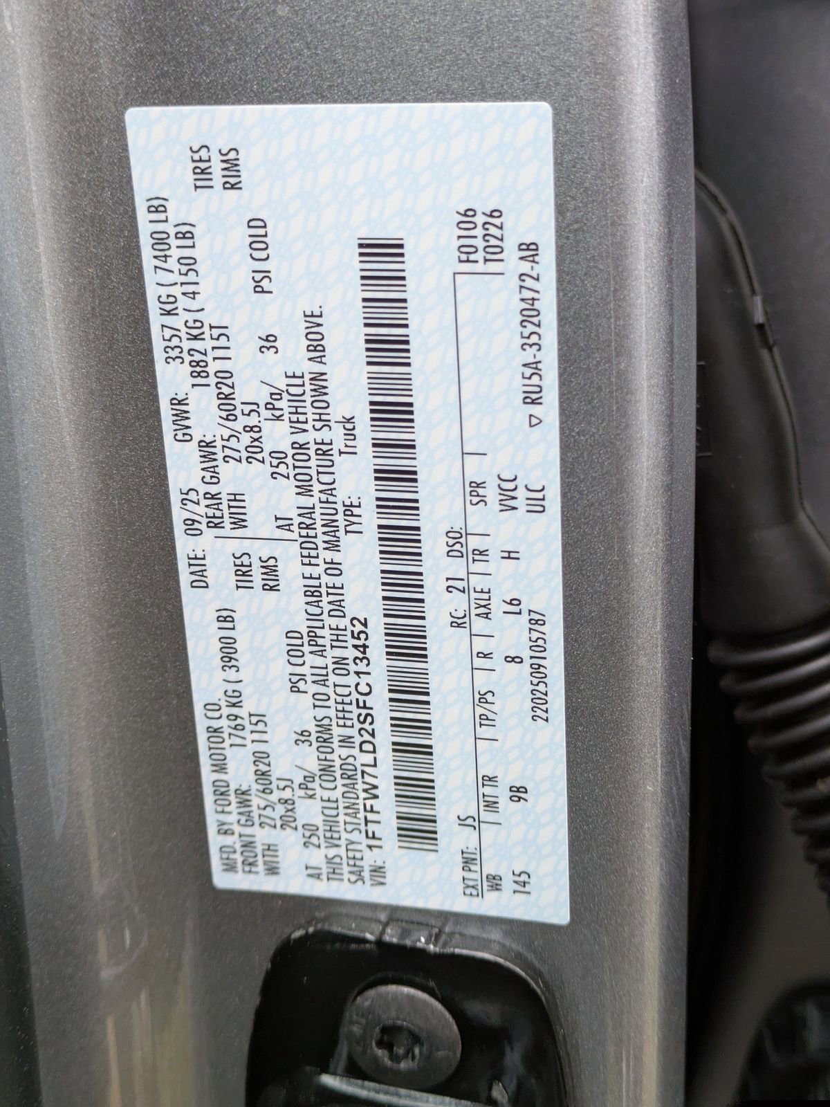 Certified 2025 Ford F150 Platinum w/ Equipment Group 702A High AWD/4WD image 17