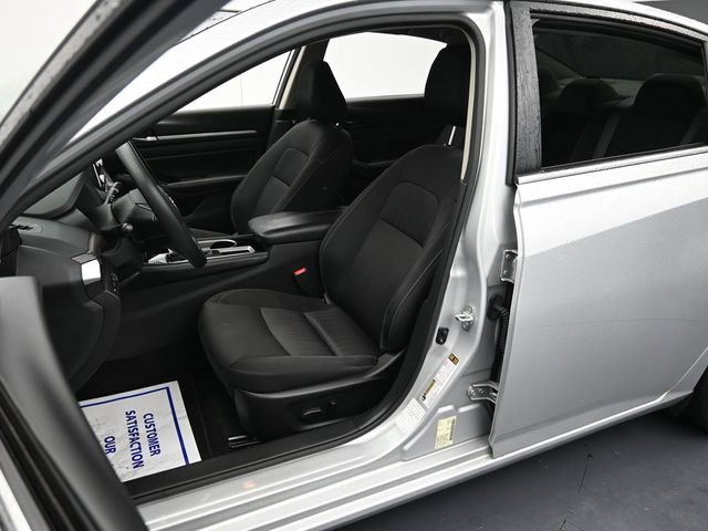 Used 2023 Nissan Altima 2.5 SV image 11