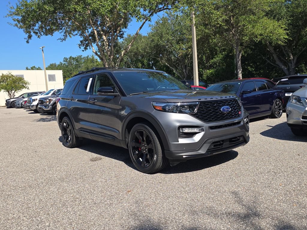 Certified 2023 Ford Explorer ST w/ Equipment Group 401A AWD/4WD image 2