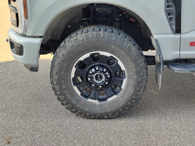 Certified 2026 Ford F350 XLT w/ XLT Premium Package AWD/4WD image 9