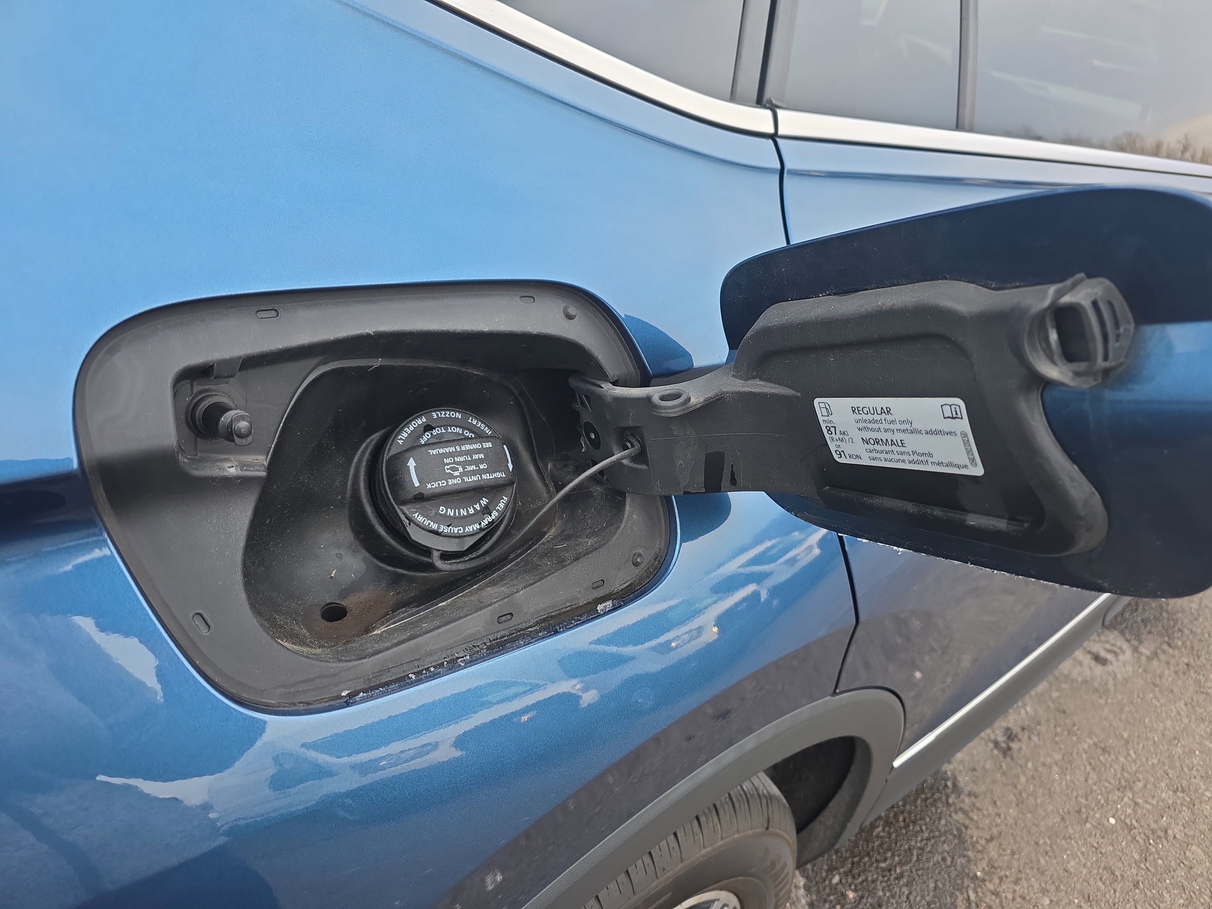 Used 2019 Volkswagen Tiguan SEL w/ 3rd Row Seat Package image 14