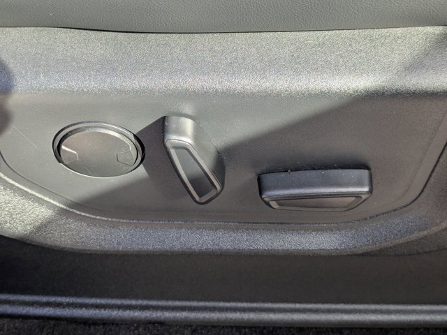 Certified 2022 Ford Expedition Max XLT image 39