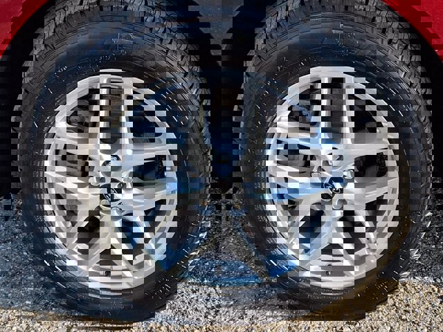 Certified 2024 Ford Edge SEL w/ Convenience Package image 30