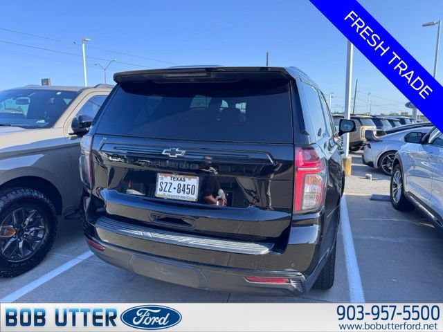 Used 2023 Chevrolet Tahoe Z71 w/ Luxury Package AWD/4WD image 3