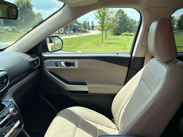 Certified 2023 Ford Explorer Limited AWD/4WD image 13