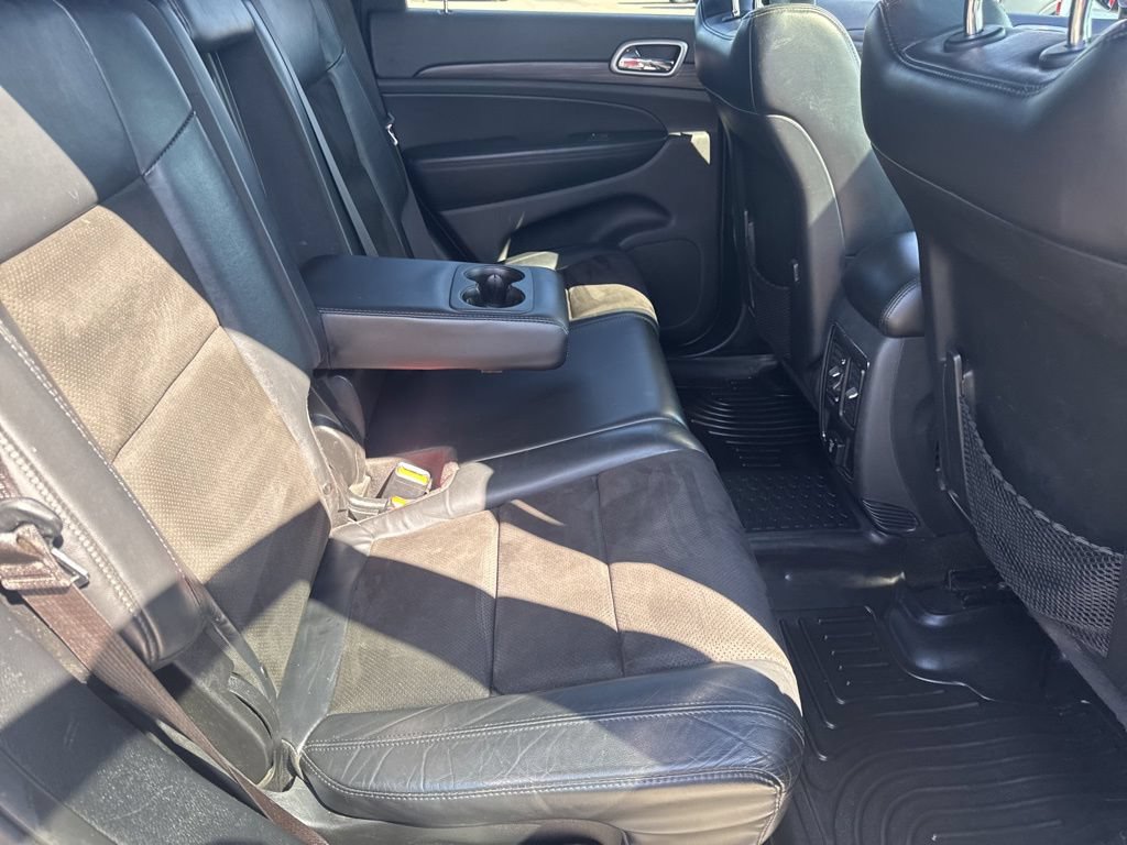 Used 2019 Jeep Grand Cherokee Altitude AWD/4WD image 39