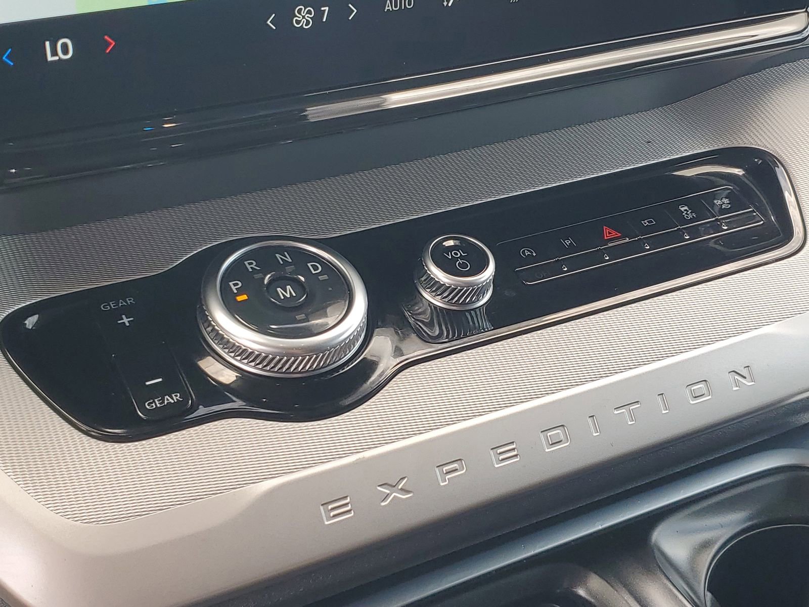 Certified 2025 Ford Expedition Max Active RWD image 29