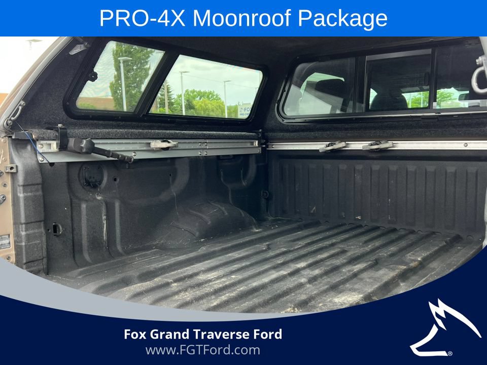 Used 2022 Nissan Titan PRO-4X w/ Pro-4x Convenience Package AWD/4WD image 6