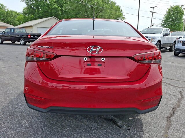 Used 2022 Hyundai Accent SE FWD image 6