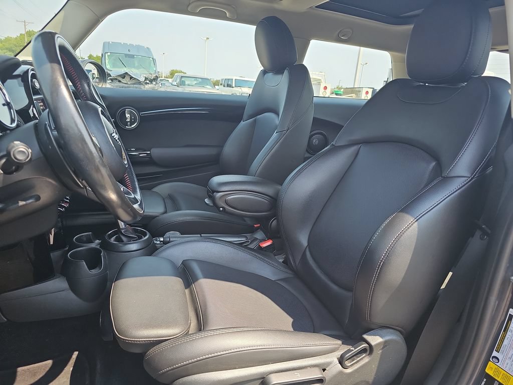 Used 2019 MINI Cooper S FWD image 14