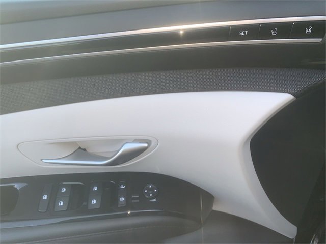 Used 2024 Hyundai Tucson Limited image 14