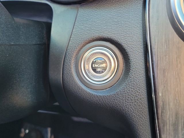 Used 2019 Mercedes-Benz C 300 Sedan image 10