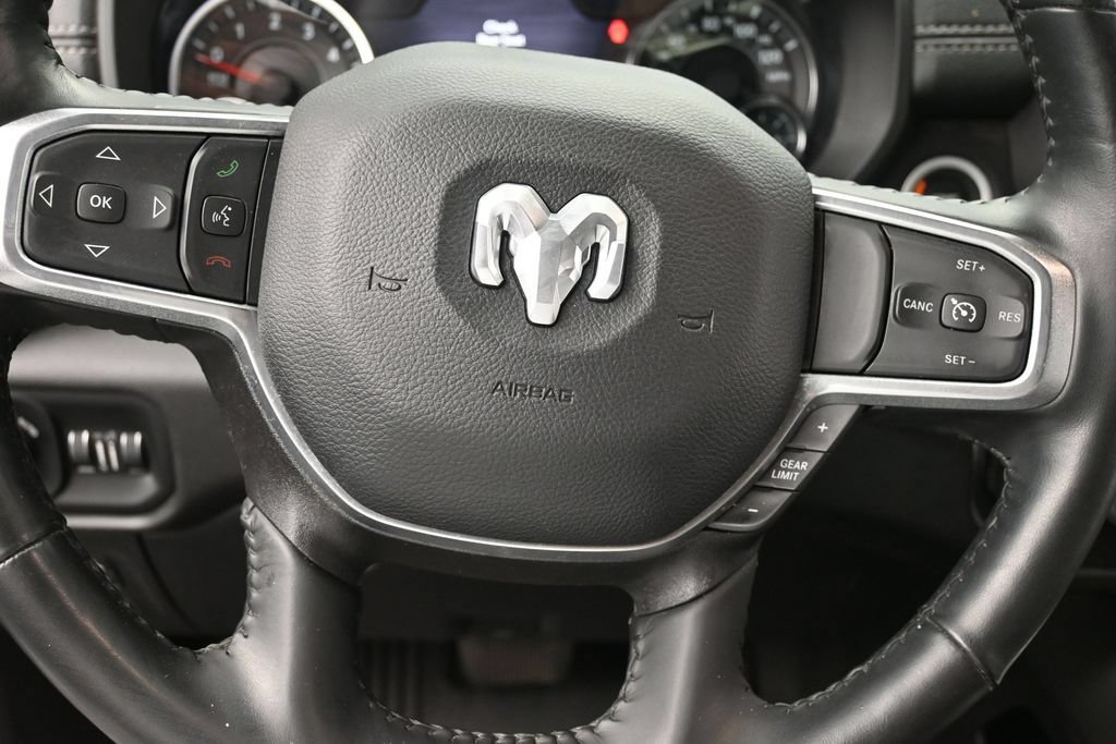 Used 2023 RAM 1500 Laramie AWD/4WD image 14
