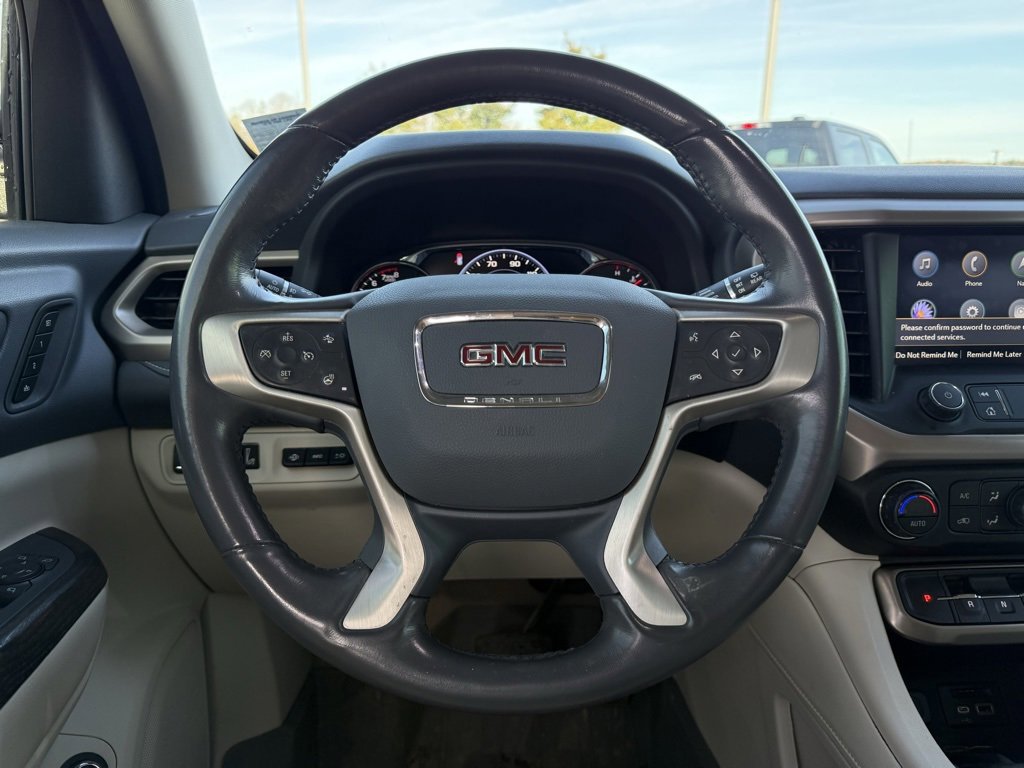 Used 2021 GMC Acadia Denali w/ Denali Technology Package image 14