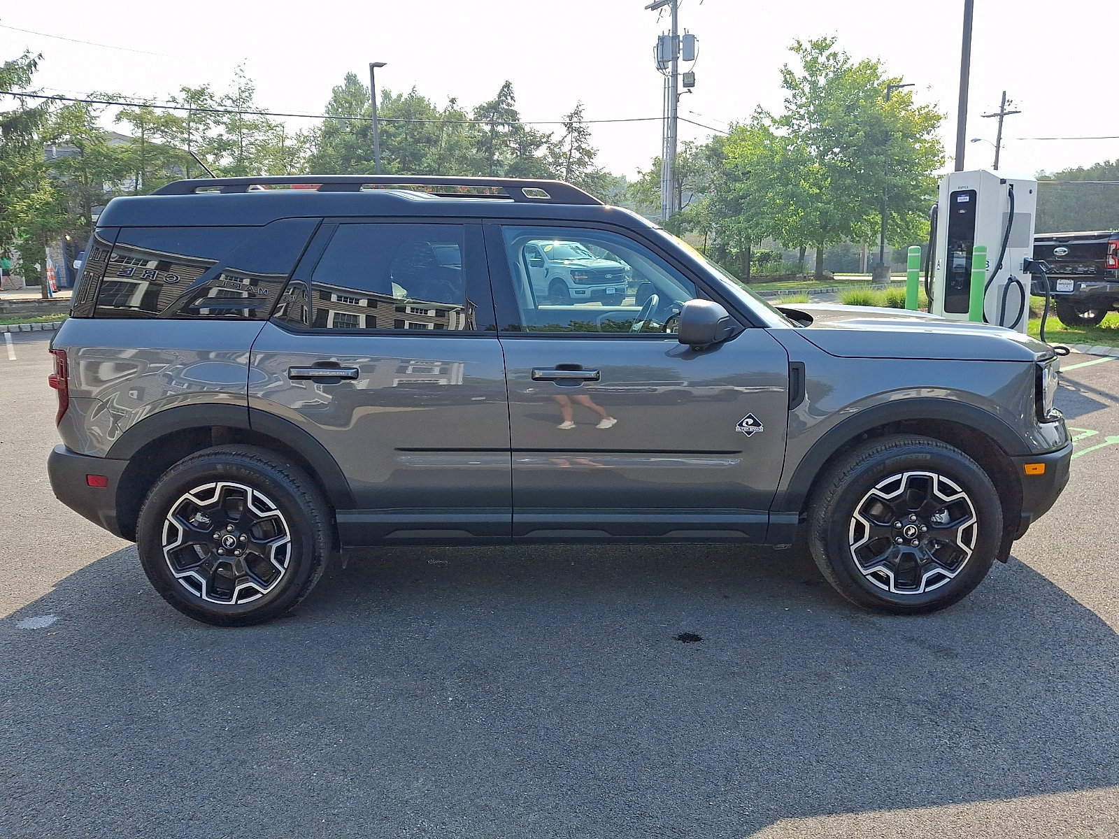 Certified 2025 Ford Bronco Sport Outer Banks w/ Outer Banks Tech Package+ AWD/4WD image 4