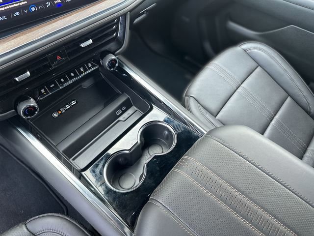 Used 2025 Chevrolet Tahoe High Country image 22