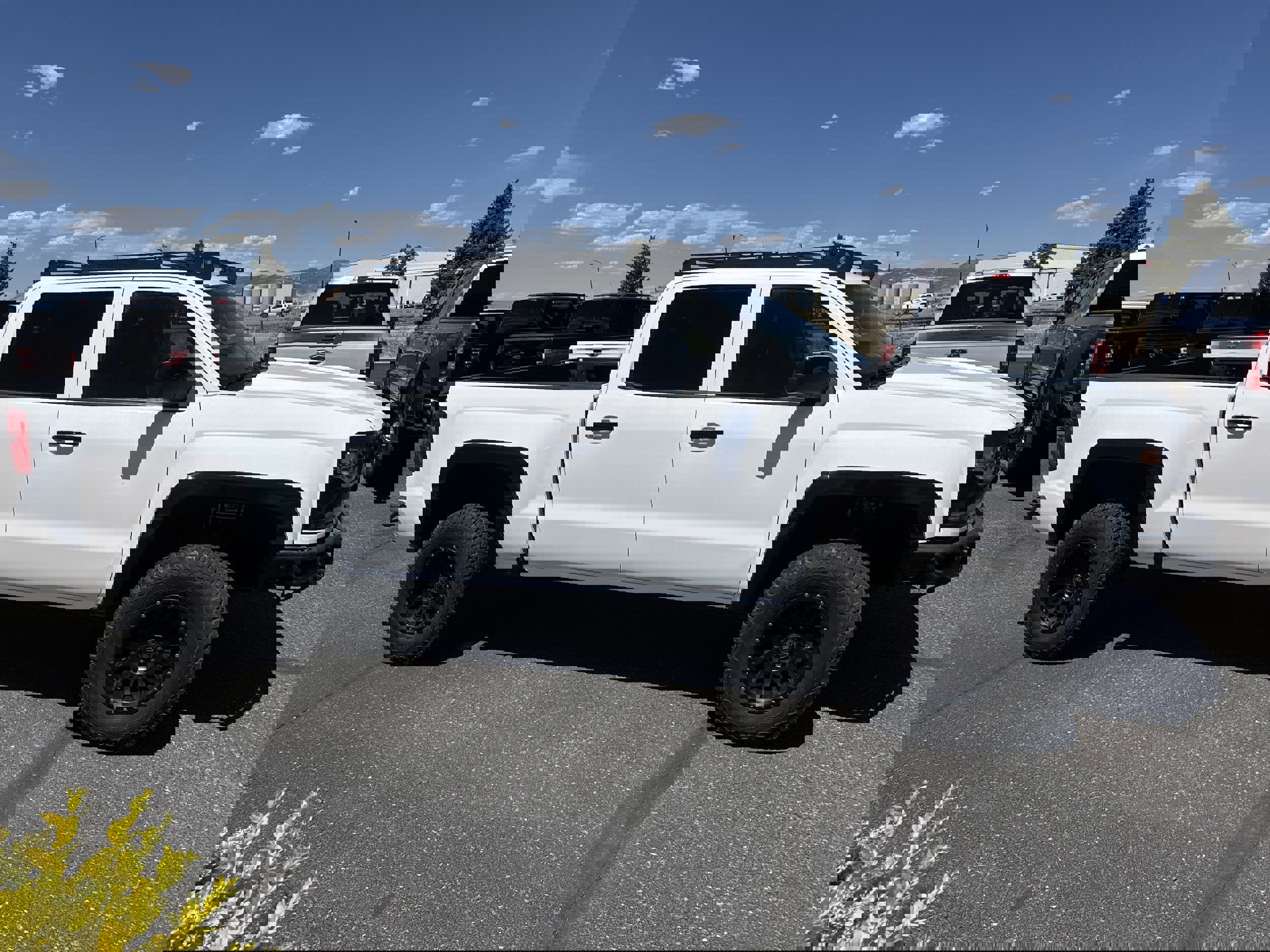 Used 2018 Chevrolet Silverado 1500 LTZ Z71 w/ Redline Edition image 6