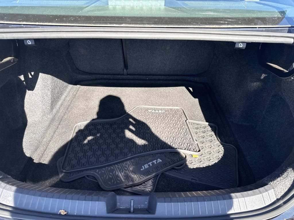 Used 2019 Volkswagen Jetta SEL FWD image 6