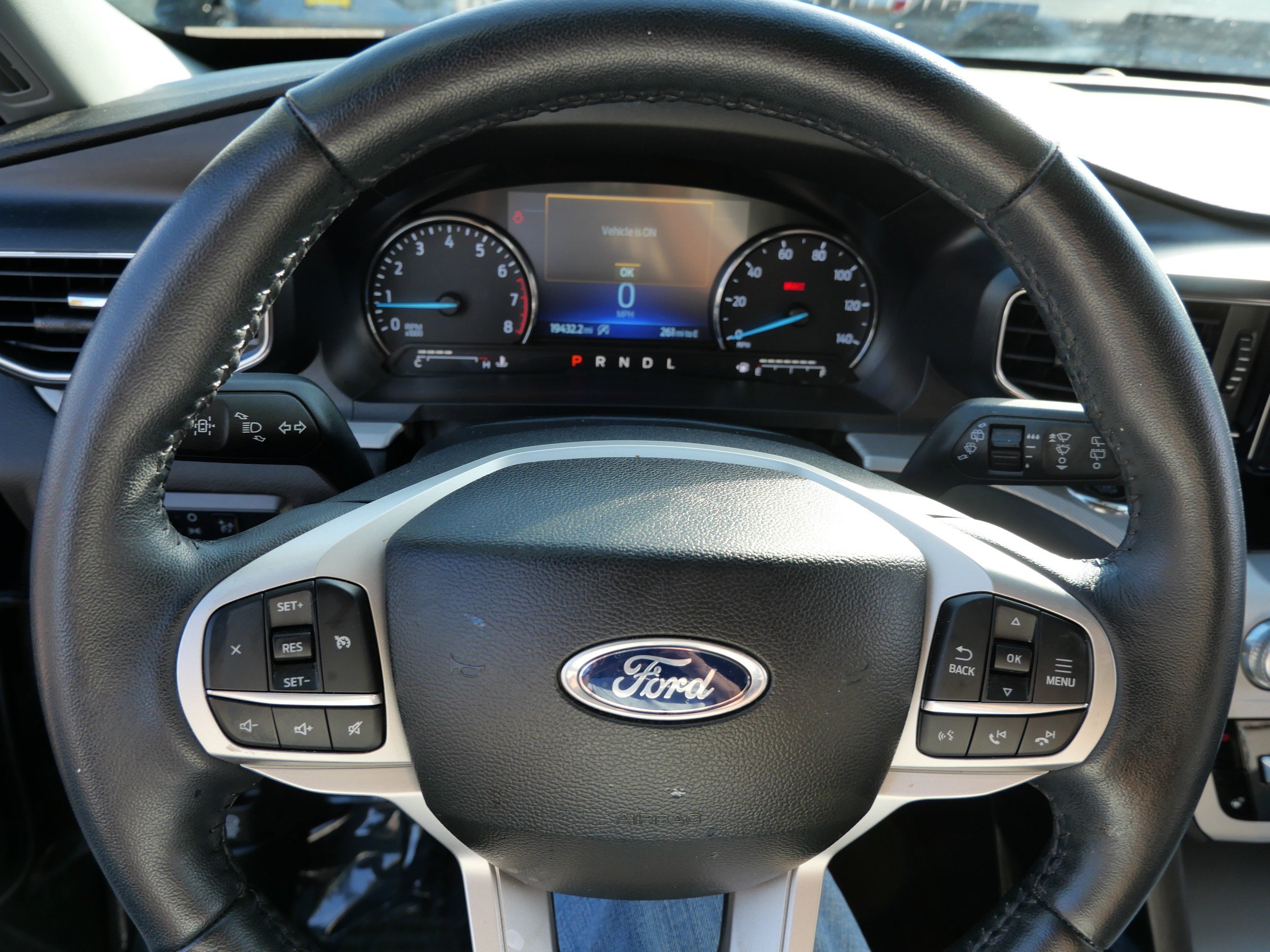 Certified 2023 Ford Explorer XLT w/ Equipment Group 202A AWD/4WD image 25
