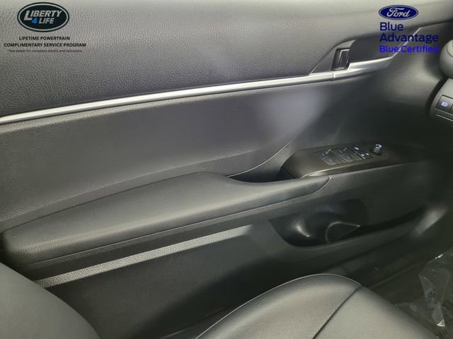 Used 2022 Toyota Camry SE image 29